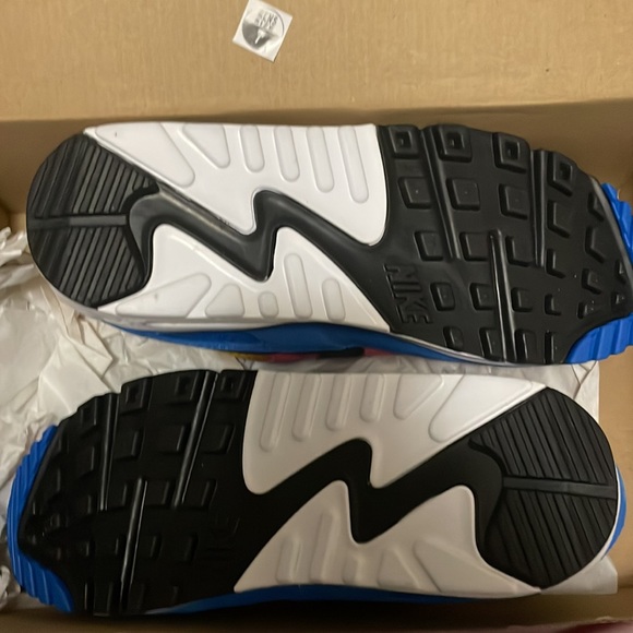 AirMax 90, never worn. Blue, pink, yellow, and white. - Picture 3 of 4